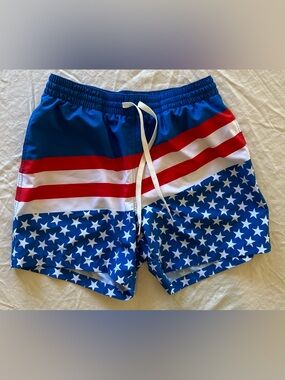 Chubbies Medium Swim Trunks USA Flag Stars Stripes 5.5” Inseam Patriotic Shorts